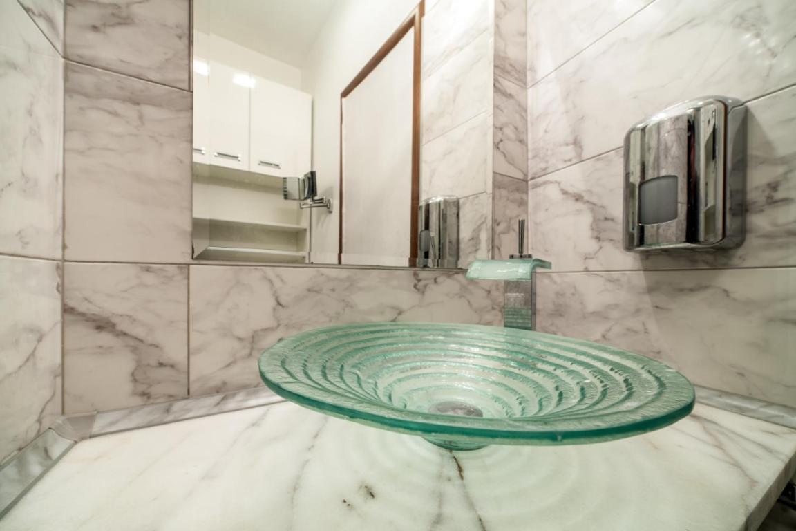 Sova Apartment Lviv Сenter Сity Exteriör bild