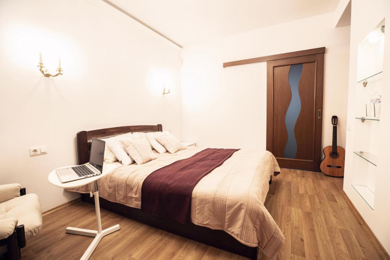 Sova Apartment Lviv Сenter Сity Exteriör bild